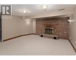 63 WALMER GARDENS - 24