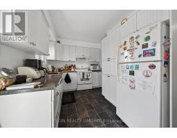14 STIRLING CRESCENT - 11