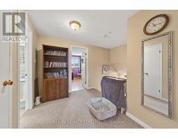 14 STIRLING CRESCENT - 14