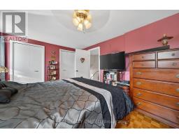 14 STIRLING CRESCENT - 17
