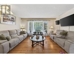 14 STIRLING CRESCENT - 7