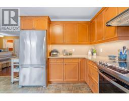 28 SCOURFIELD DRIVE - 16