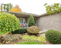 28 SCOURFIELD DRIVE - 3