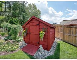 28 SCOURFIELD DRIVE - 40