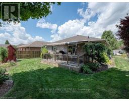 28 SCOURFIELD DRIVE - 42