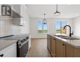 147-31(26) SCOTTS DRIVE - 17