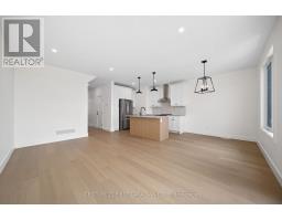 147-31(26) SCOTTS DRIVE - 20