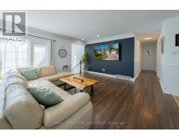 212 GOLFVIEW STREET - 12