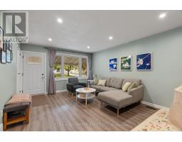 66 WELLESLEY CRESCENT - 4