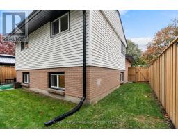 66 WELLESLEY CRESCENT - 45