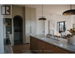 4 EDGEVIEW CRESCENT - 12