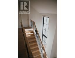 4 EDGEVIEW CRESCENT - 30