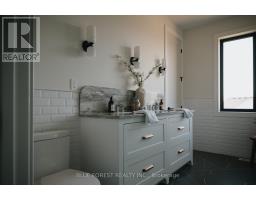 4 EDGEVIEW CRESCENT - 39