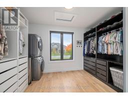 2568 LUCAS AVENUE - 26