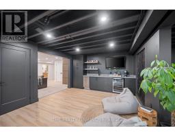 2568 LUCAS AVENUE - 35