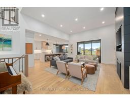 2568 LUCAS AVENUE - 8