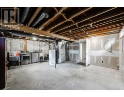 209 HIGHVIEW DRIVE - 30