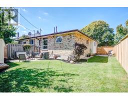 209 HIGHVIEW DRIVE - 32