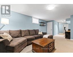 607 SOUTHWOOD WAY - 32