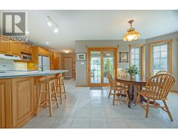 22164 DUNDONALD ROAD - 10