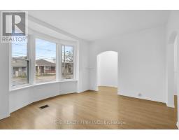 893 QUEENS AVENUE - 4