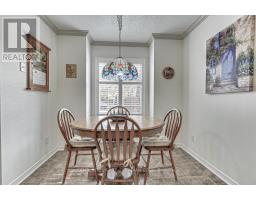 2 - 340 AMBLESIDE DRIVE - 15