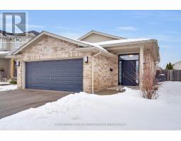 1821 BAYSWATER CRESCENT - 2