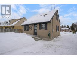 27 CRONYN CRESCENT - 5