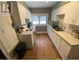 293 HURON STREET - 6