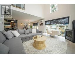 12 WARWICK AVENUE - 8