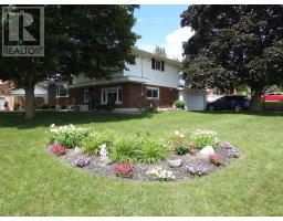 260 FERNCREST ROAD - 3