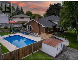 260 FERNCREST ROAD - 30