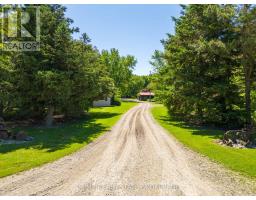 3069 COLTSFOOT DRIVE - 33