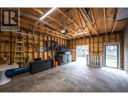 837 OSGOODE DRIVE - 26