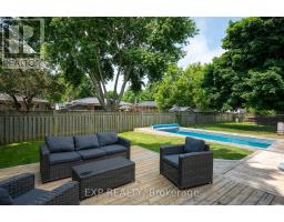 837 OSGOODE DRIVE - 33