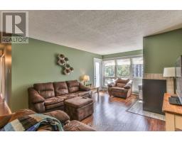 313 - 9 JACKSWAY CRESCENT - 13