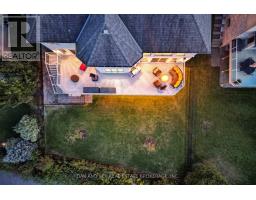 465 EAGLETRACE DRIVE - 33