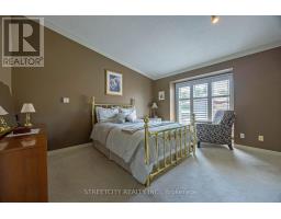 8 - 445 RIVERSIDE DRIVE - 14