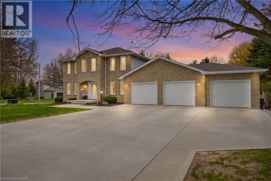 15 DANUBE Drive, Heidelberg