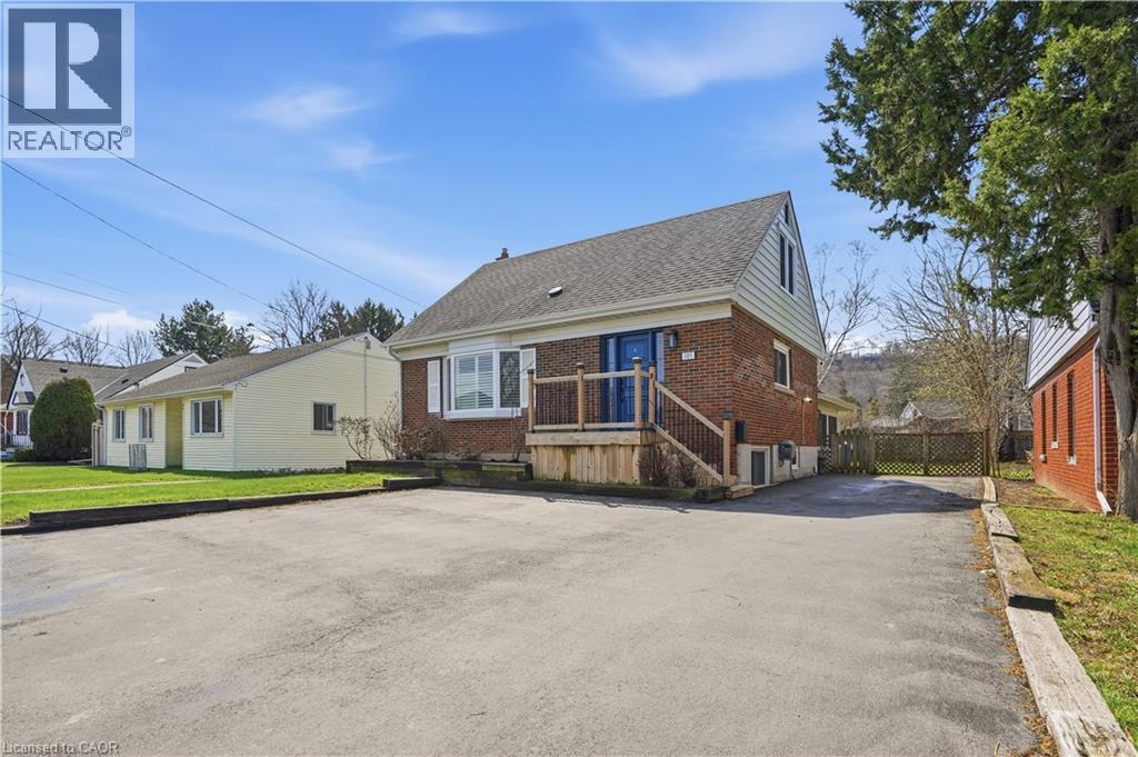 101 LIVINGSTON Avenue, Grimsby