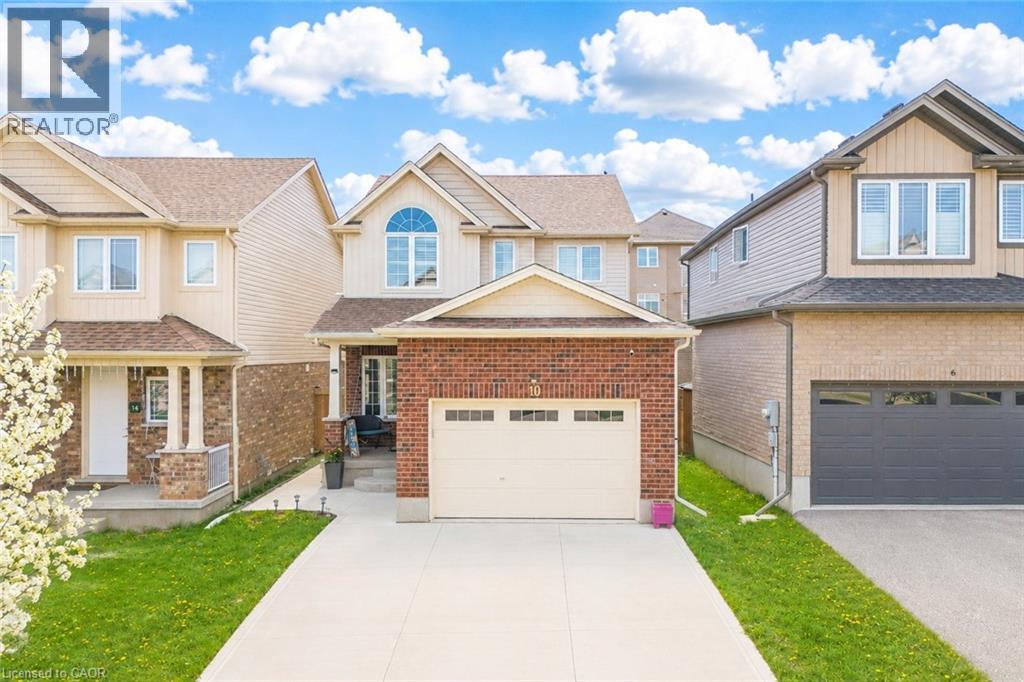 10 SANDYBAY Avenue, Kitchener