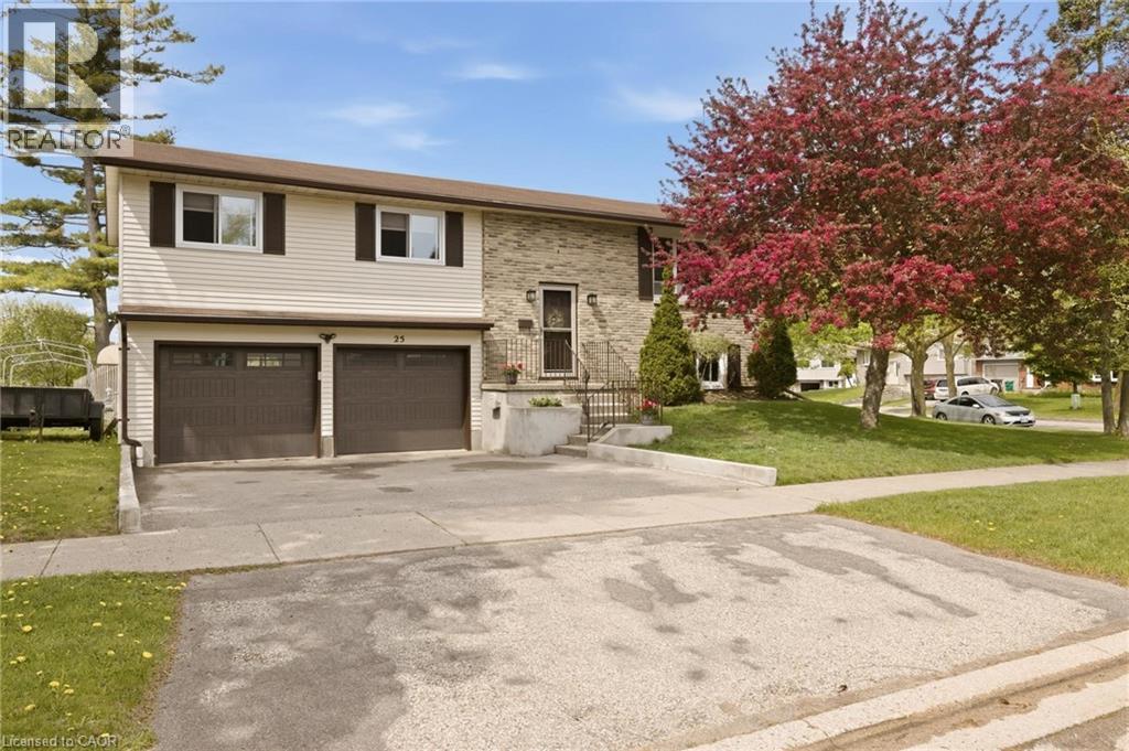 25 GREENOCK Drive, Kitchener