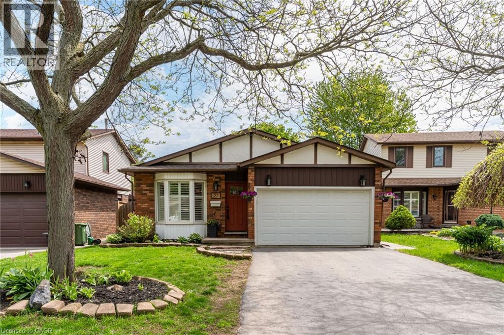 27 BLOOMSBURY Court, Ancaster
