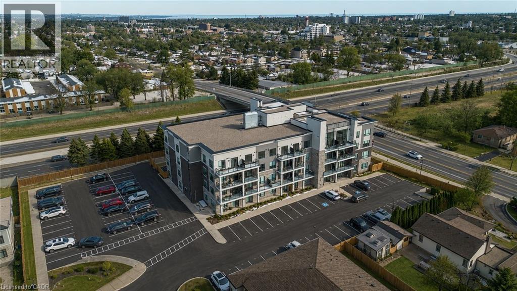 120 SPRINGVALLEY Crescent UnitNo. 104, Hamilton