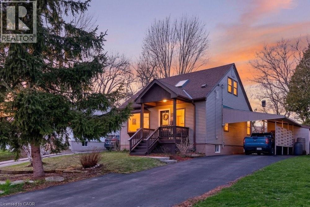 9 MORTON Avenue, Dundas