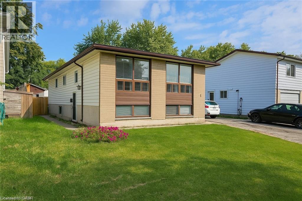 16 GARROW Drive, Hamilton