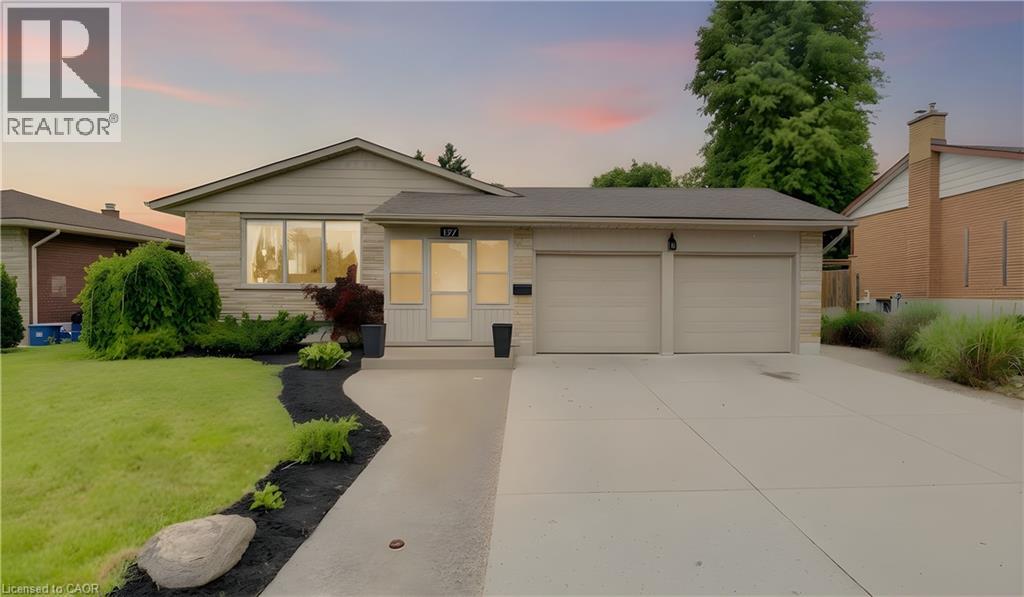 127 STRATHCONA Crescent, Kitchener