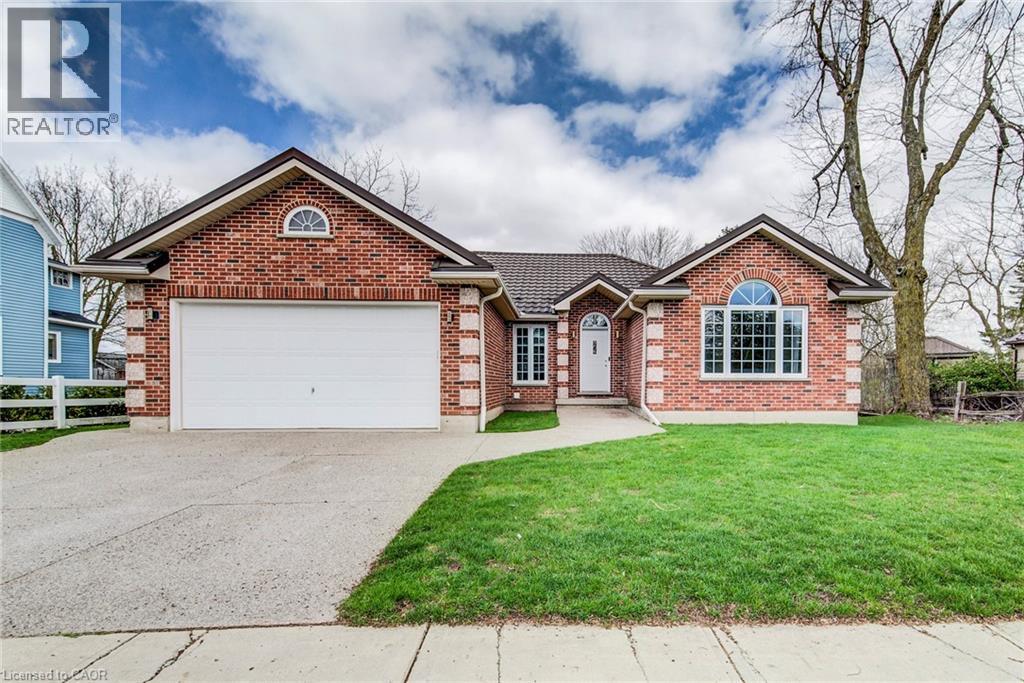 5239 AMENT Line, Linwood