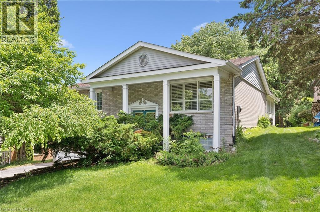176 SANDFORD FLEMING Drive, Waterloo