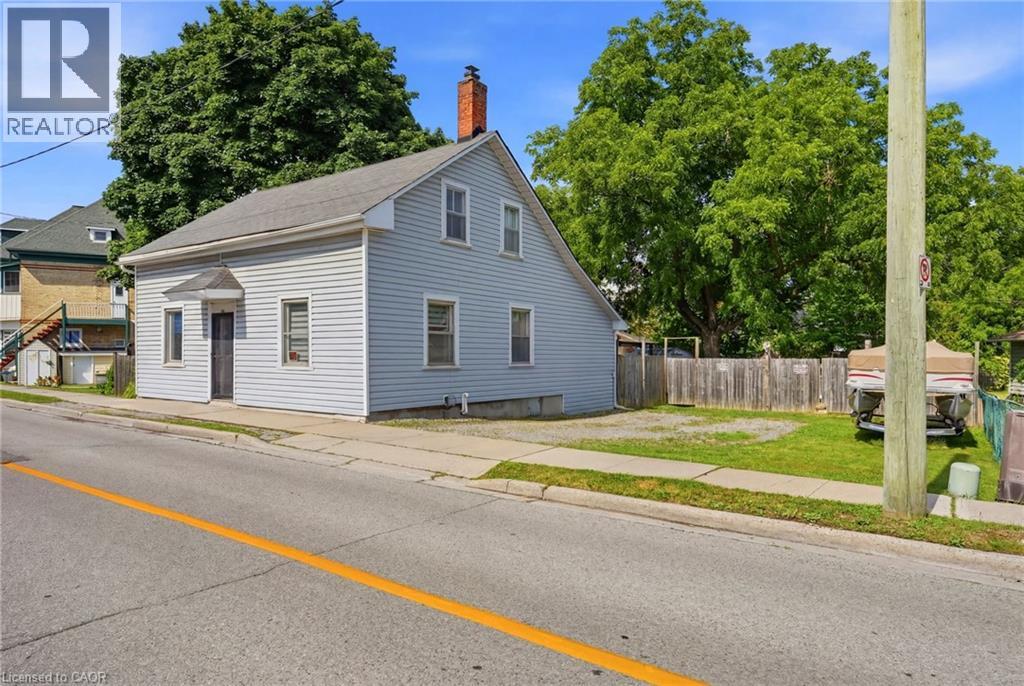 788 LAUREL Street, Cambridge
